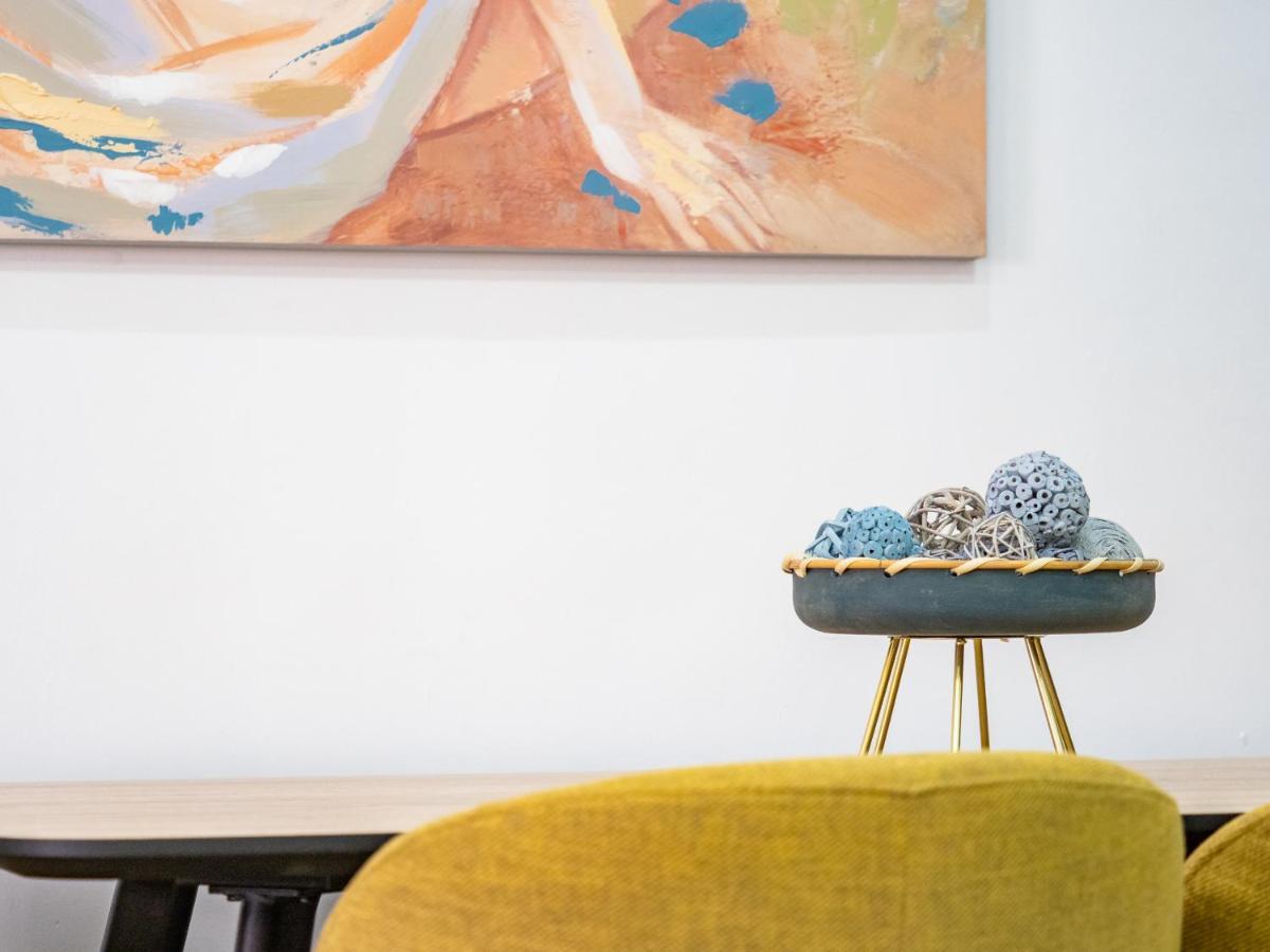 Cubo'S Boutique Urban Deluxe Apartment Alhaurin el Grande Luaran gambar
